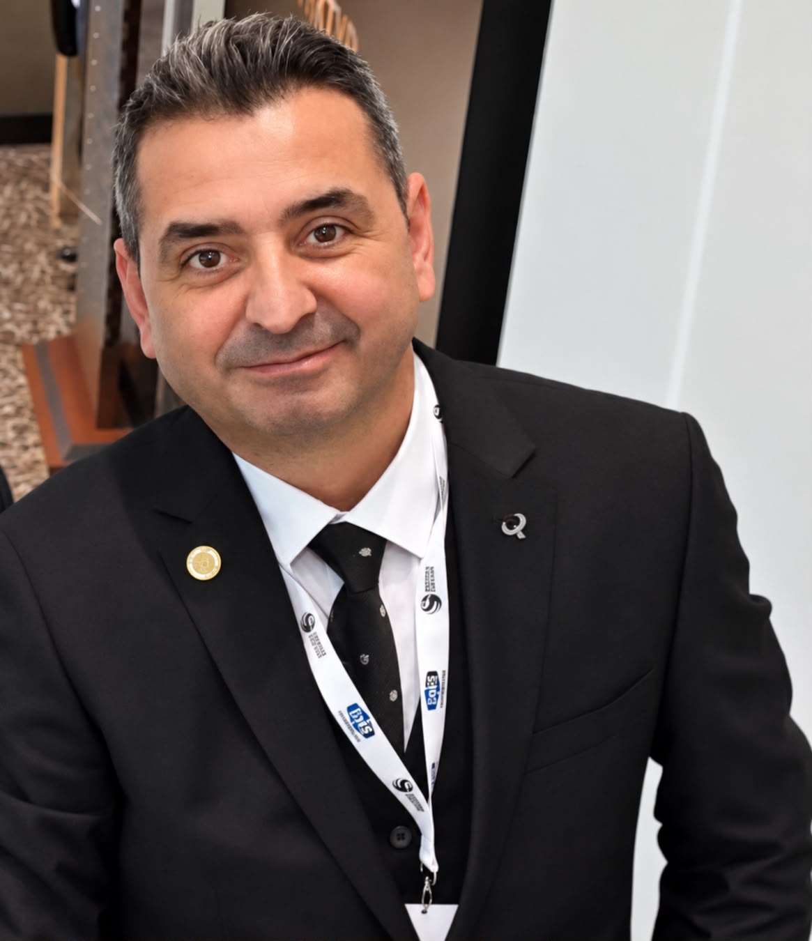 Dentistiya dental prosthetics laboratory professional portrait